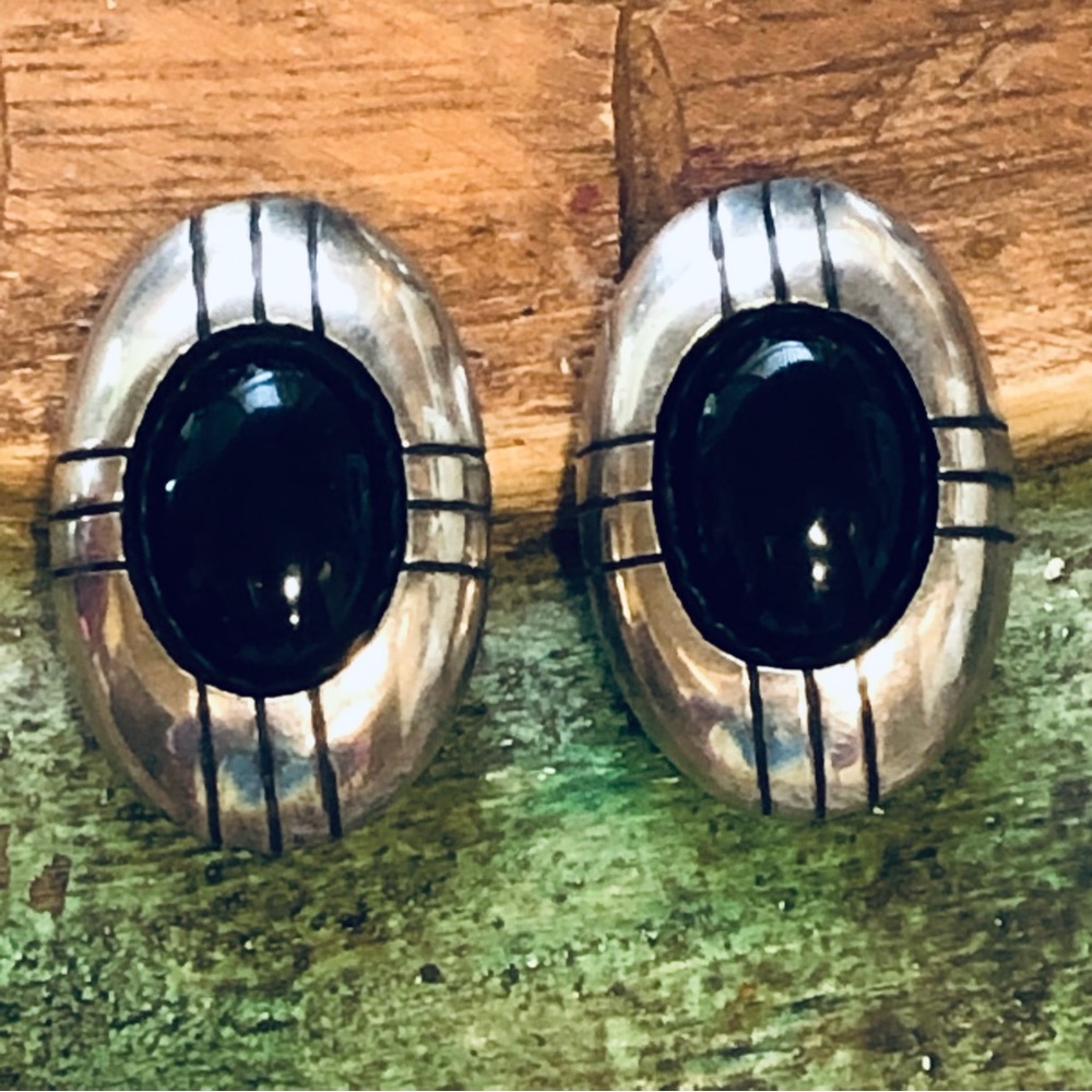 CP Carolyn Pollack Earrings Sterling Silver 925 Black Onyx Clip On Oval